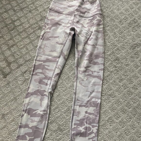 Lululemon PINK PURPLE CAMO LUXTREME RIBBED SET Energy Bra Long Line + Leggings 4 - Picture 5 of 15